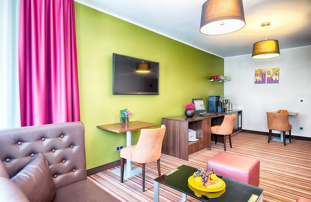 Leonardo Hotel & Residenz Muenchen 4*, Munich